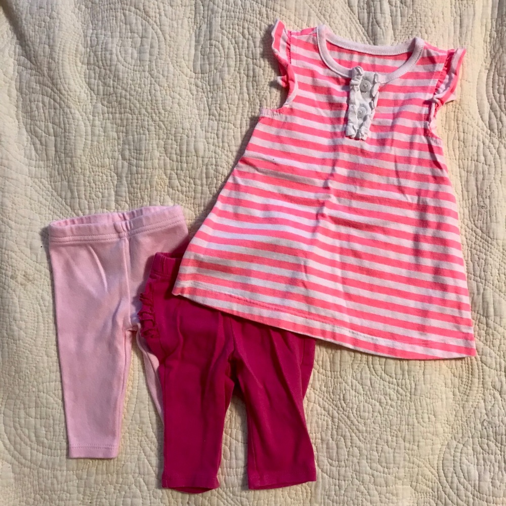 Newborn leggings and dress EUC